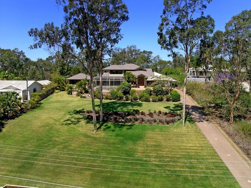 25 Clarence Drive, Helensvale QLD 4212