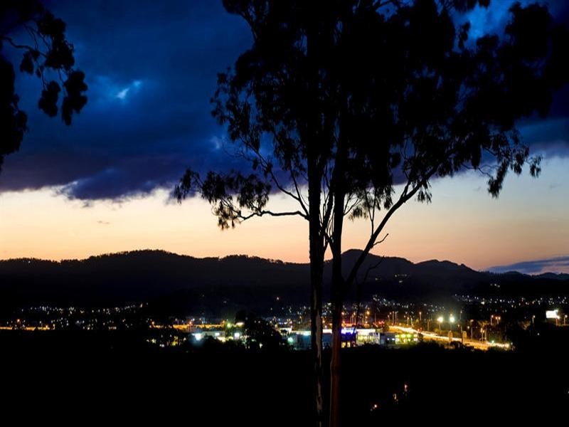 25 Clarence Drive, Helensvale QLD 4212