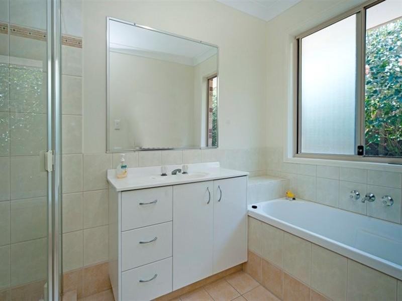 2 Fitzgerald Close, Maudsland QLD 4210