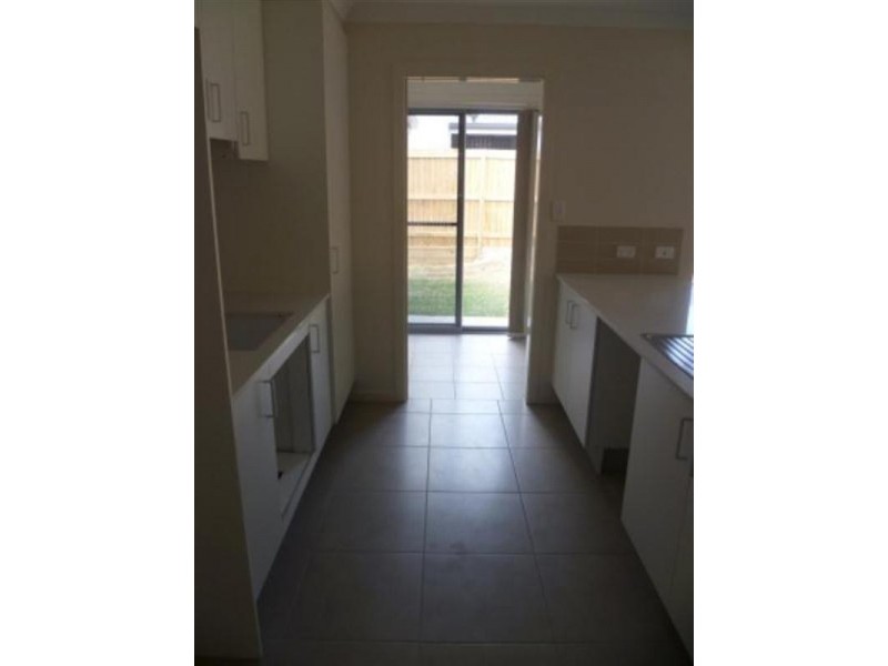 7 Frankland Avenue, Waterford QLD 4133