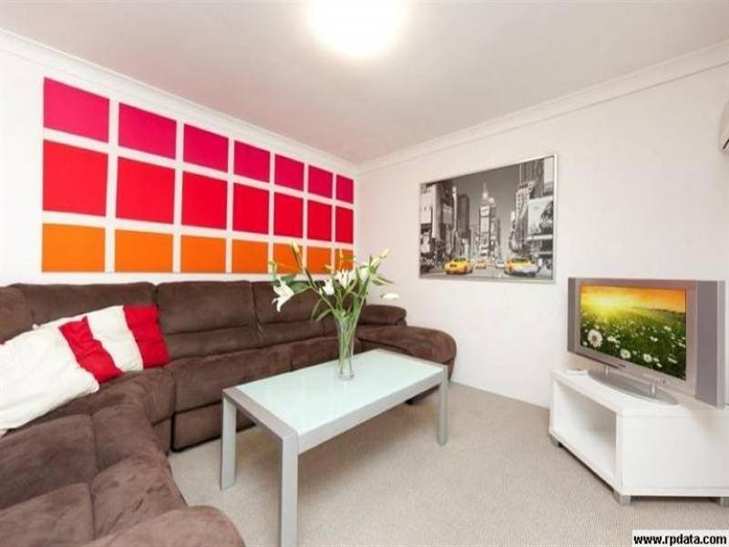 2/9 Tima Avenue, Surfers Paradise QLD 4217