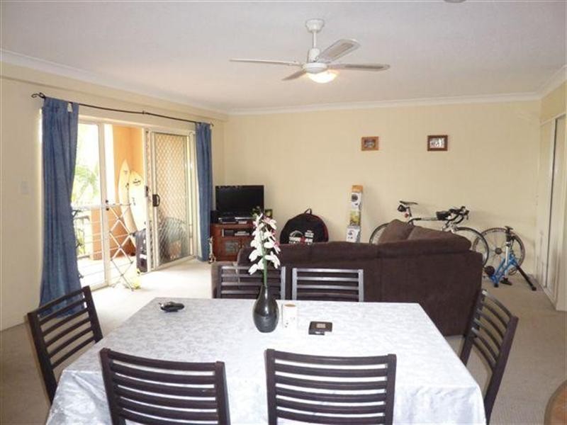 6/31-33 Mawarra Street, Chevron Island QLD 4217