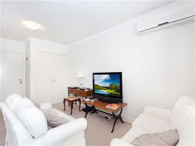 18 138 High Street, Southport QLD 4215