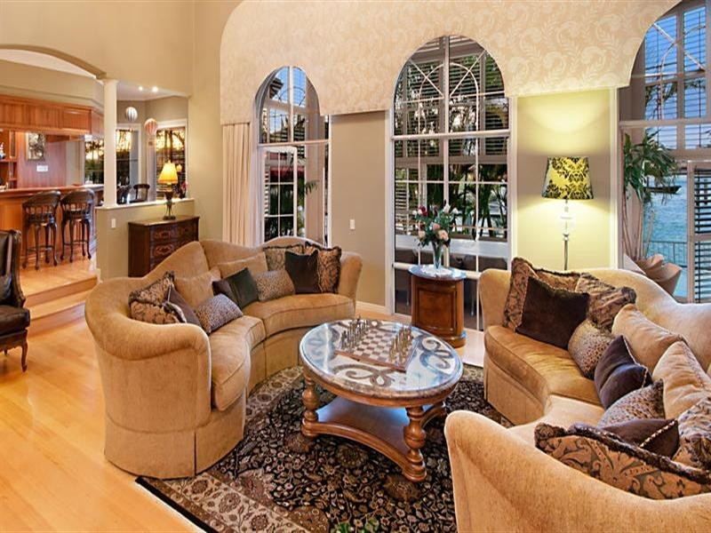 40 – 42 The Peninsula, Sovereign Islands QLD 4216