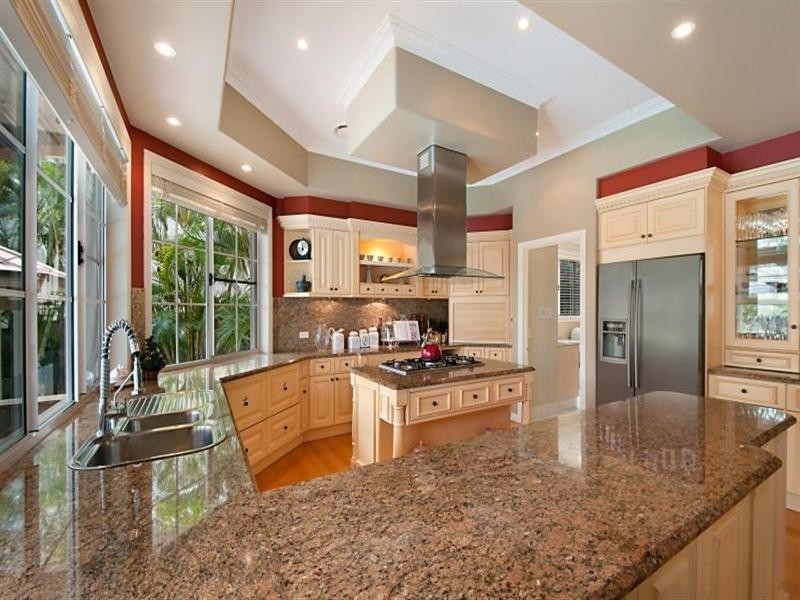 40 – 42 The Peninsula, Sovereign Islands QLD 4216