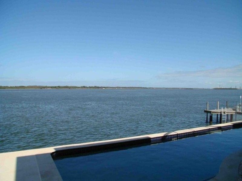 63 The Peninsula, Sovereign Islands QLD 4216