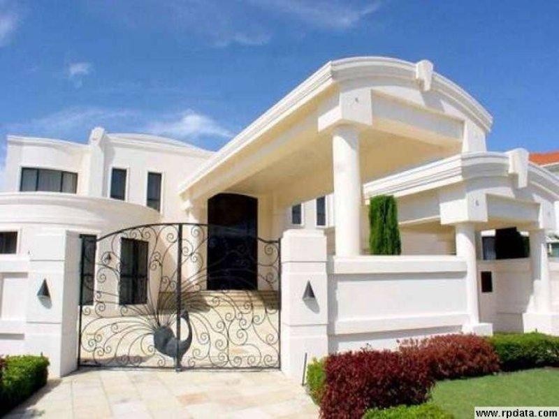 35 Brittanic Crescent, Sovereign Islands QLD 4216