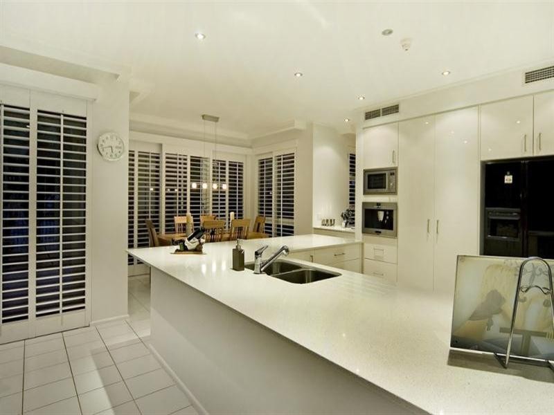 7073 Riverview Crescent, Sanctuary Cove QLD 4212