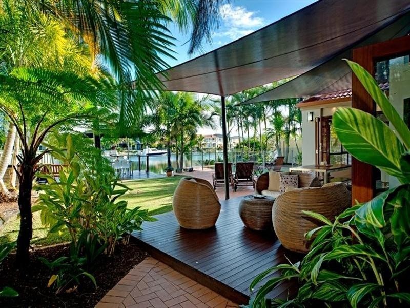 2a Champagne, Hope Island QLD 4212