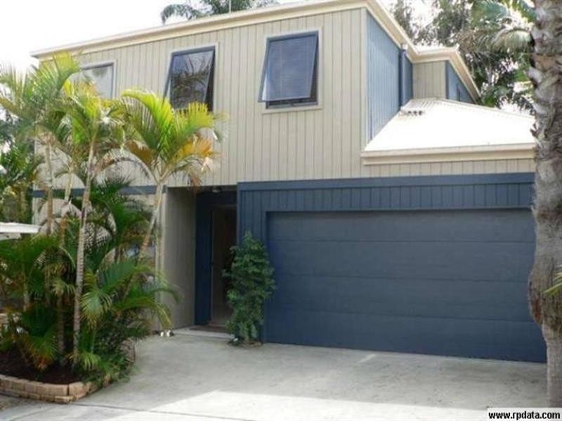 2-31 Fisher Avenue, Southport QLD 4215