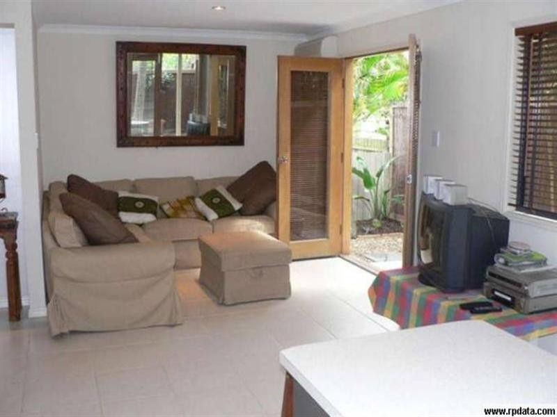 2-31 Fisher Avenue, Southport QLD 4215