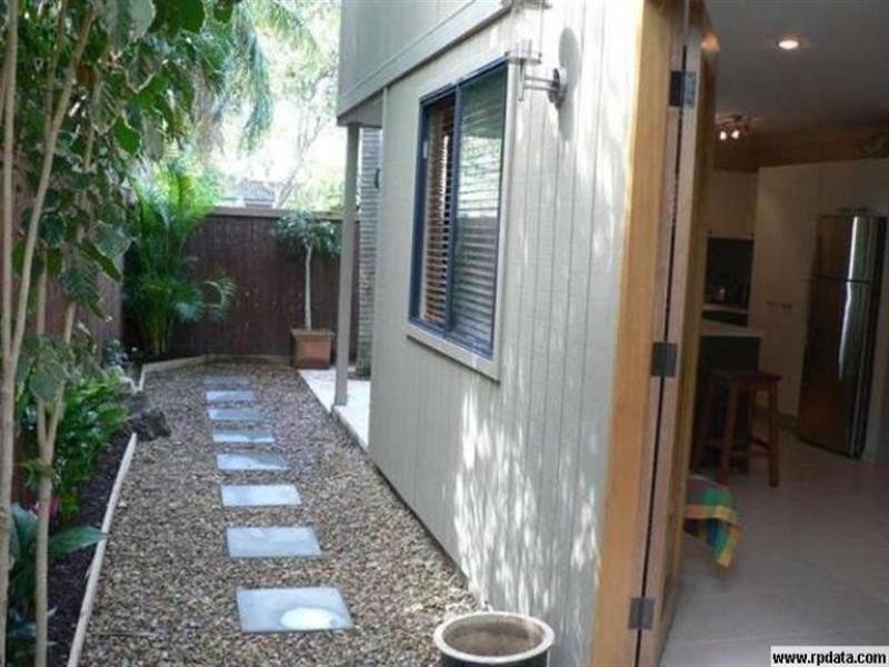 2-31 Fisher Avenue, Southport QLD 4215