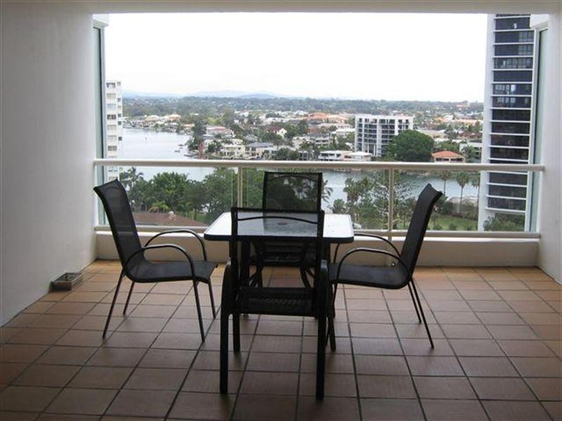 70 Remembrance Drive, Surfers Paradise QLD 4217