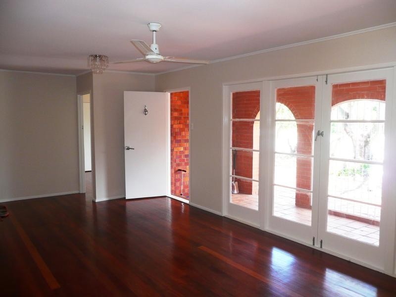 19 Norfolk Avenue, Surfers Paradise QLD 4217