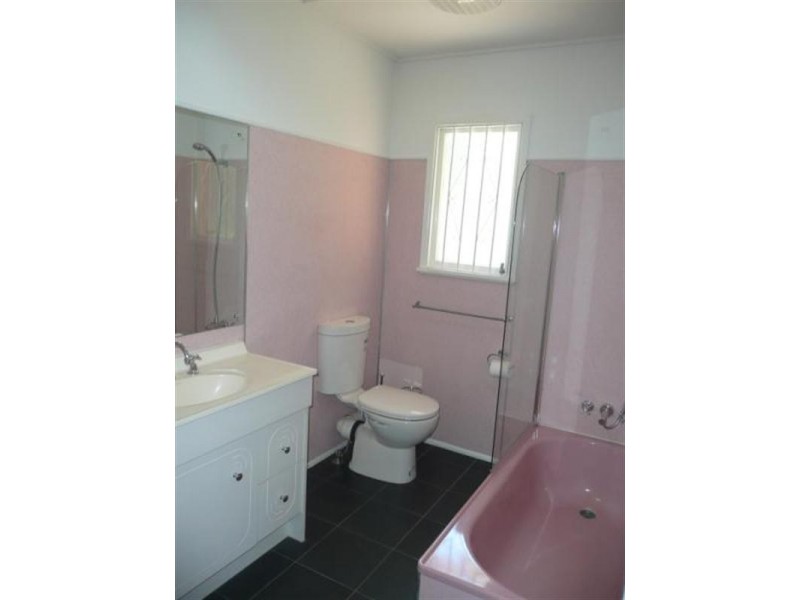 19 Norfolk Avenue, Surfers Paradise QLD 4217