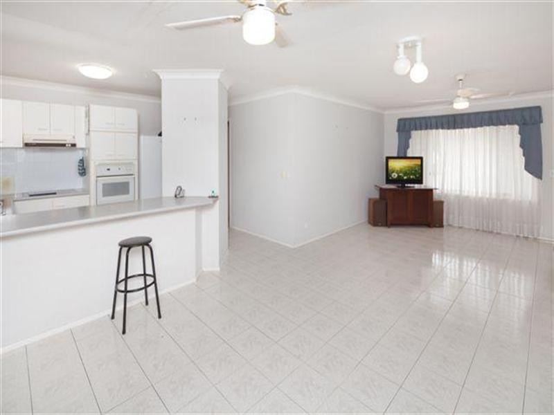 15/61 Edmund Rice Drive, Southport QLD 4215