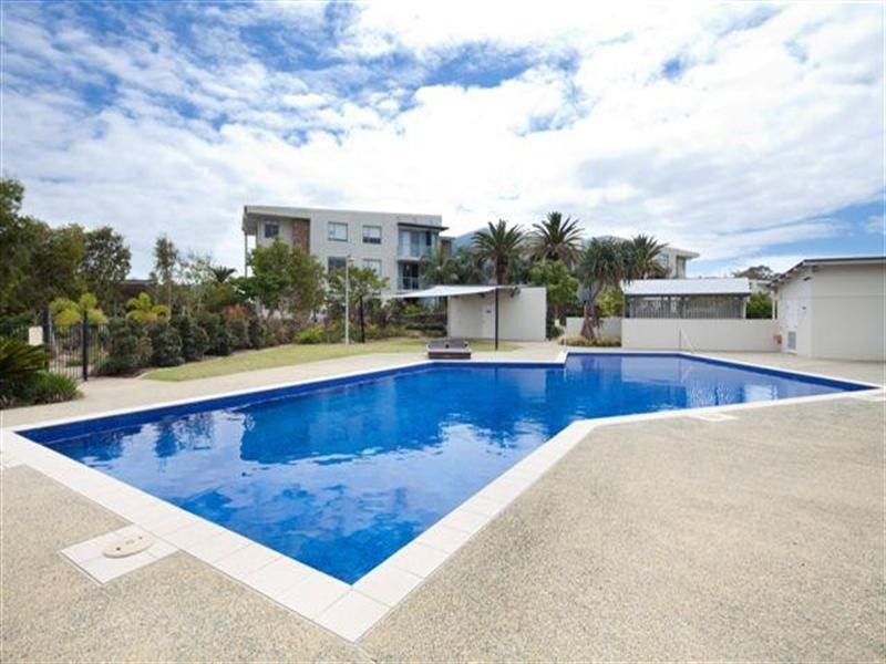 413/66 Sickle Avenue, Hope Island QLD 4212