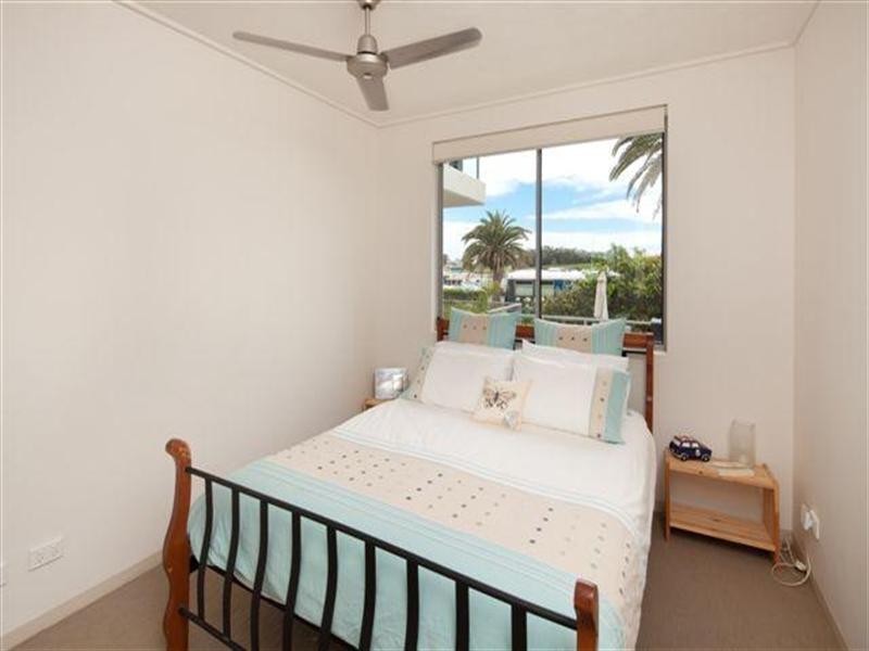 413/66 Sickle Avenue, Hope Island QLD 4212