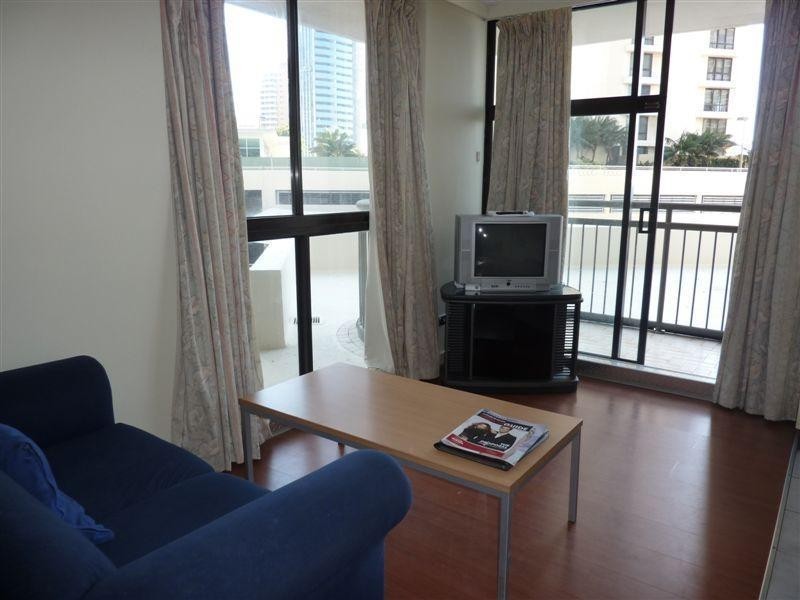 18 Hanlan Street, Surfers Paradise QLD 4217