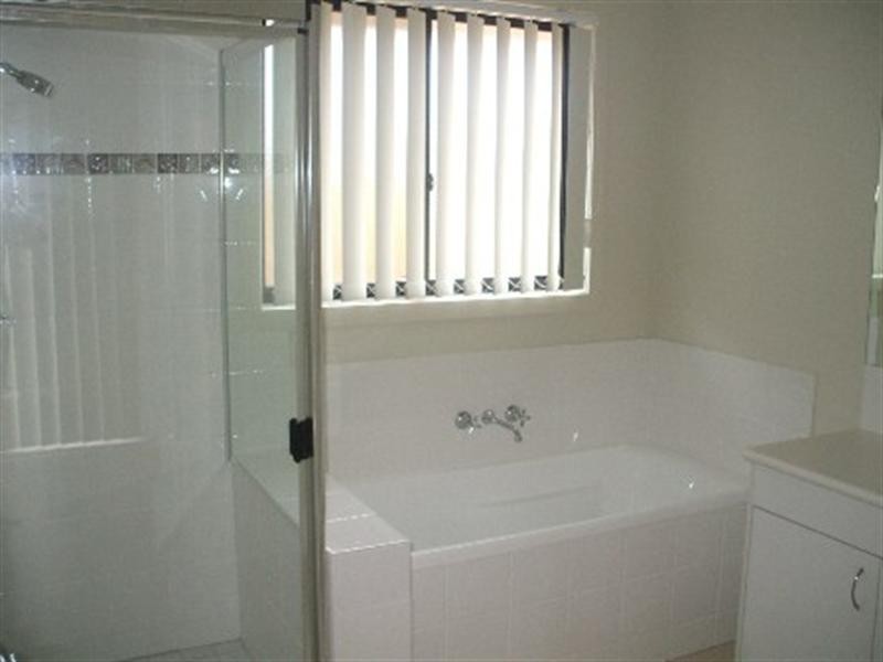 16 Silvergull Street, Coomera QLD 4209