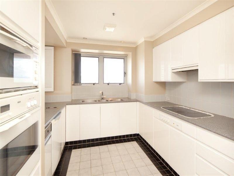 73 Grand Mariner. 12 Commodore Drive, Surfers Paradise QLD 4217