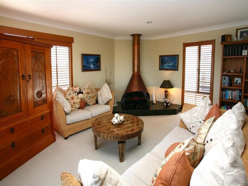 62 Blair Athol Crescent, Sorrento QLD 4217