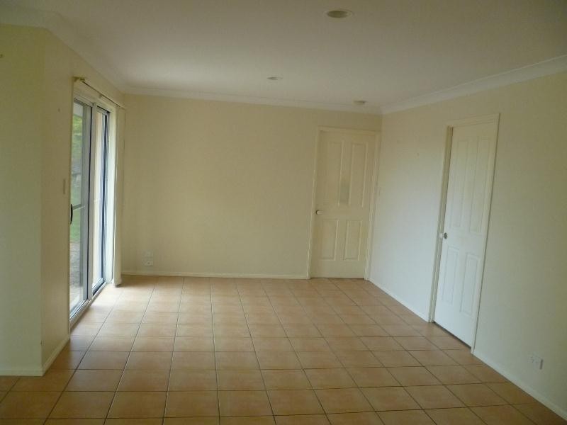 25 Heatons Crescent, Pacific Pines QLD 4211