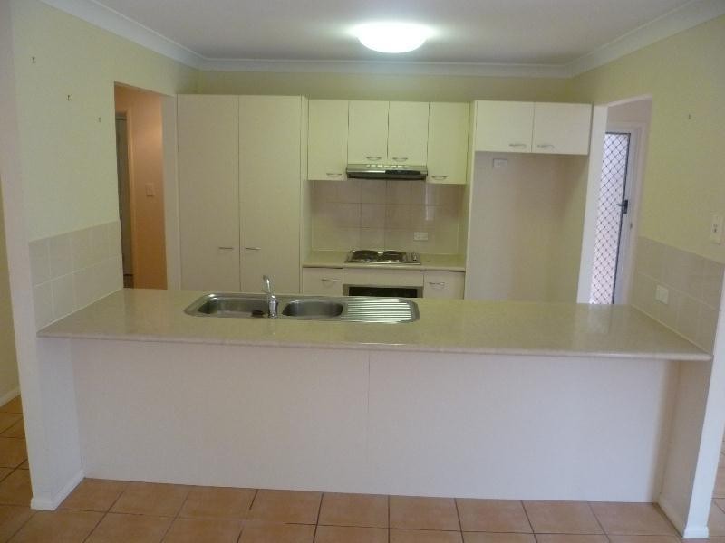 25 Heatons Crescent, Pacific Pines QLD 4211