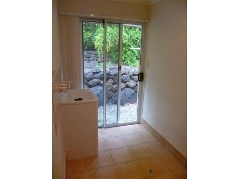 25 Heatons Crescent, Pacific Pines QLD 4211