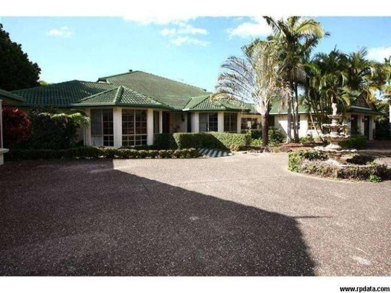 71 Marbella Drive, Benowa QLD 4217