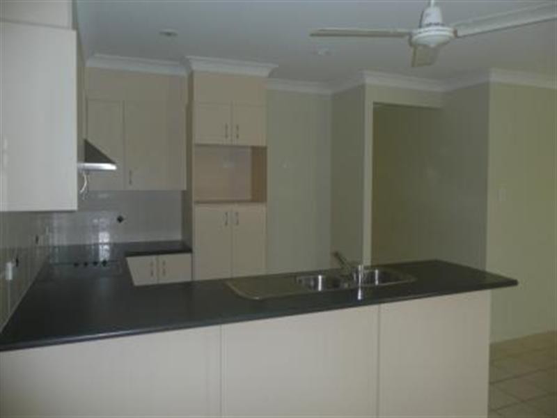 11 Trillers Avenue, Coomera QLD 4209