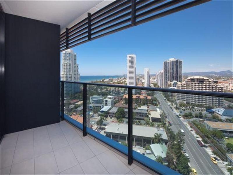 4 Charles Avenue, Broadbeach QLD 4218