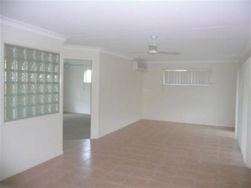 2 Fitzgerald Close, Maudsland QLD 4210