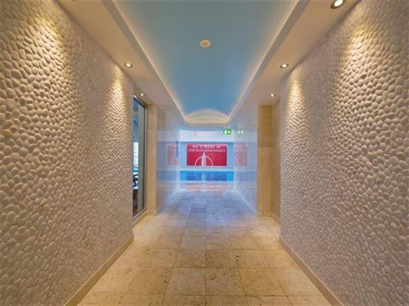 23 Ferny Avenue, Surfers Paradise QLD 4217