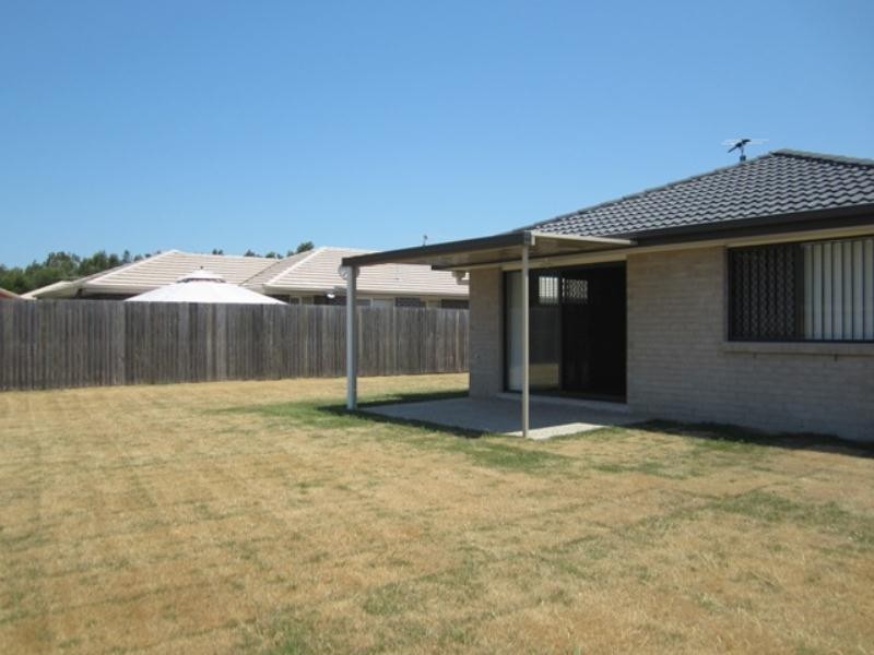 6 Pristine Place, Ningi QLD 4511