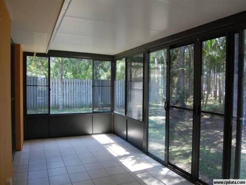 46b Sickle Avenue, Hope Island QLD 4212