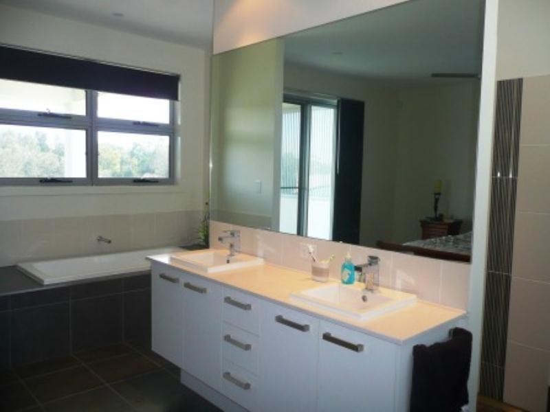 7611 Fairway Blvde, Hope Island QLD 4212