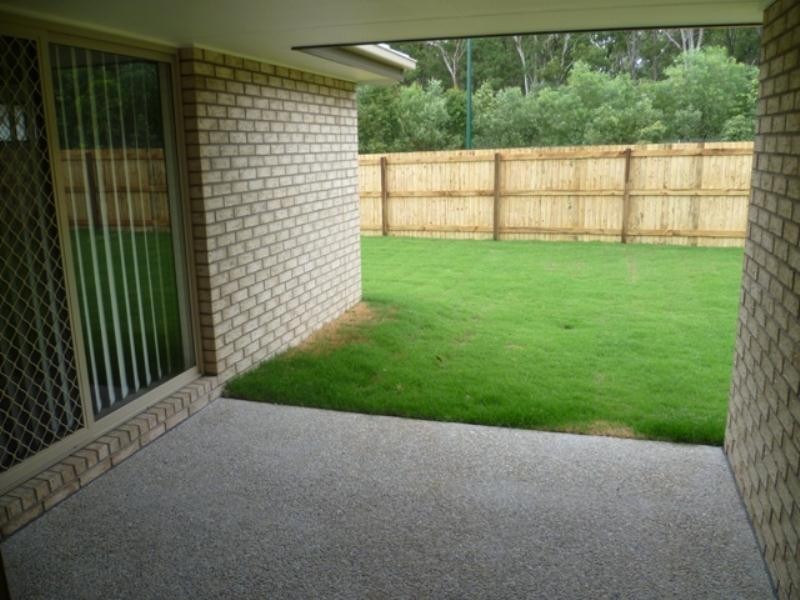 20 Dily Street, Hillcrest QLD 4118