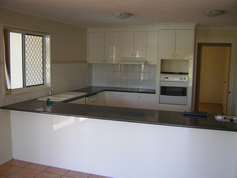 24 Mackay Close, Sorrento QLD 4217
