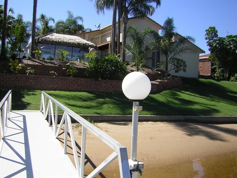 24 Mackay Close, Sorrento QLD 4217