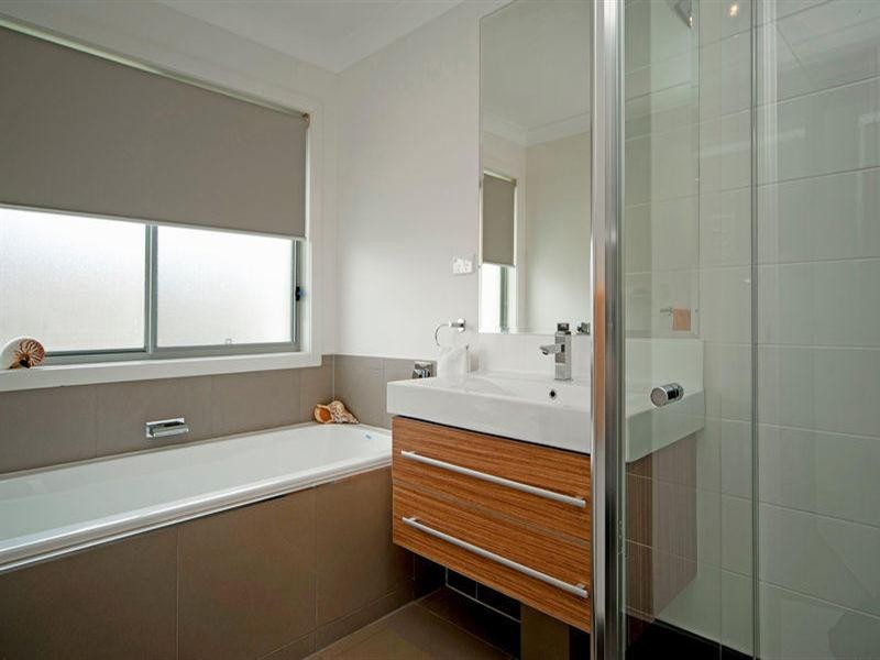 31 Barrington Street, Upper Coomera QLD 4209