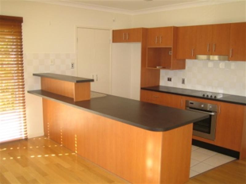 9-29 Proud Street, Labrador QLD 4215