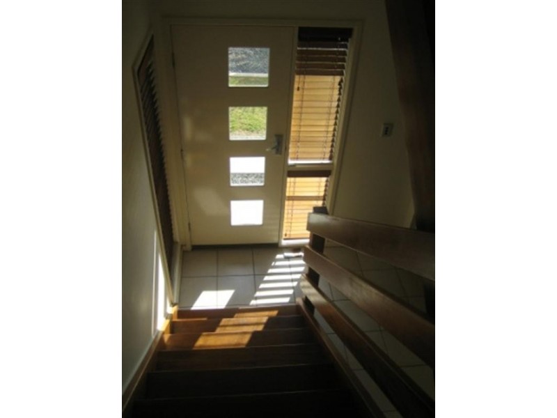 9-29 Proud Street, Labrador QLD 4215