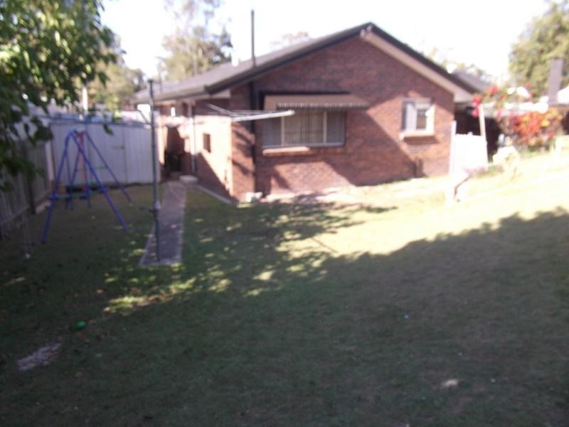 112 Kindra Avenue, Southport QLD 4215