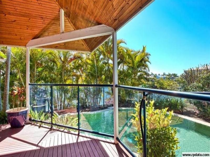 86 Cypress Drive, Broadbeach Waters QLD 4218