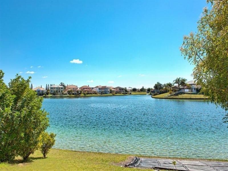 86 Cypress Drive, Broadbeach Waters QLD 4218