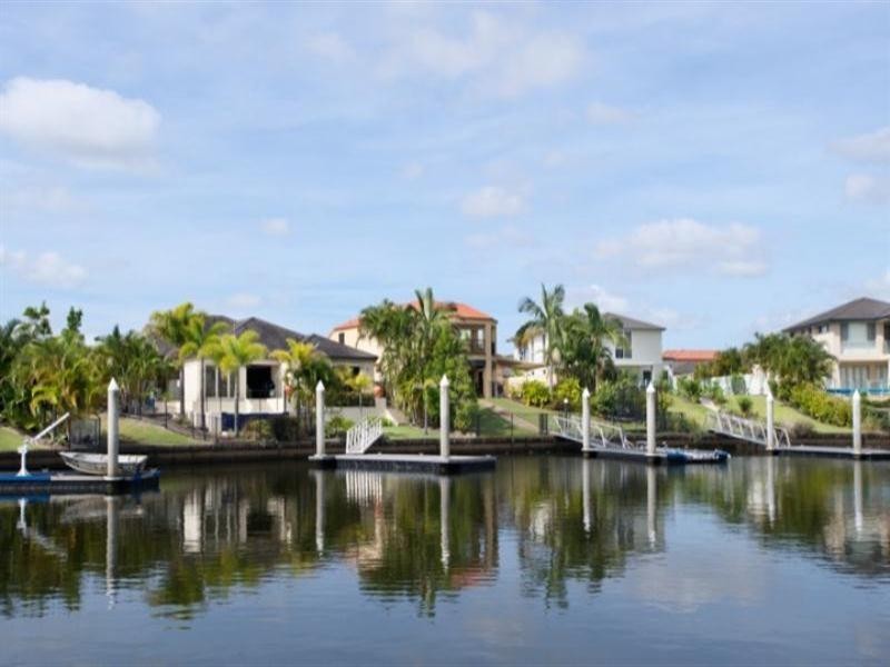 2132 Carlton Drive, Hope Island QLD 4212