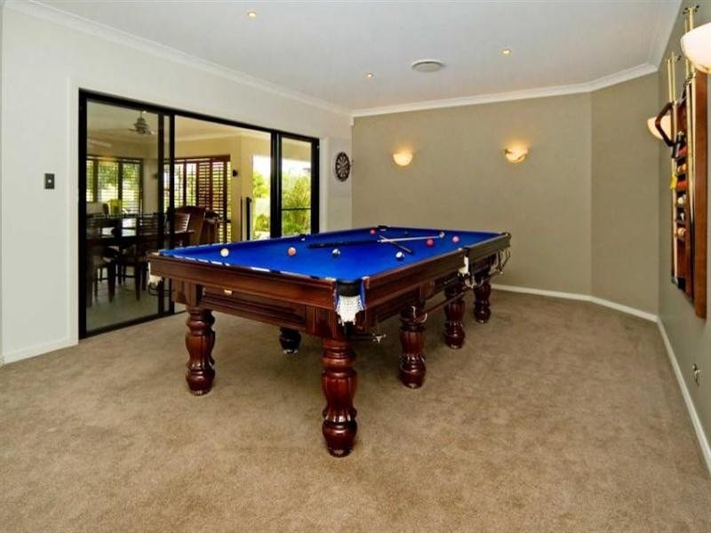 2132 Carlton Drive, Hope Island QLD 4212