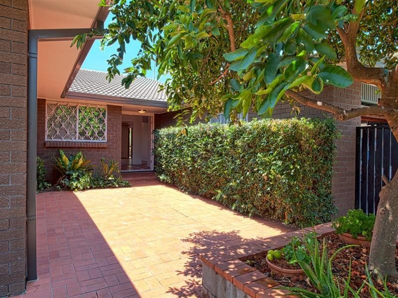 19 Rapallo Avenue, Isle Of Capri QLD 4217