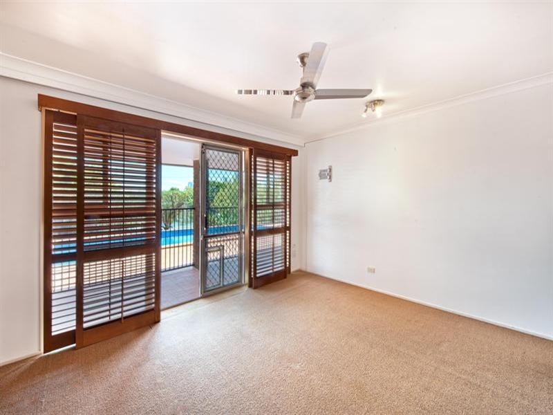 19 Rapallo Avenue, Isle Of Capri QLD 4217